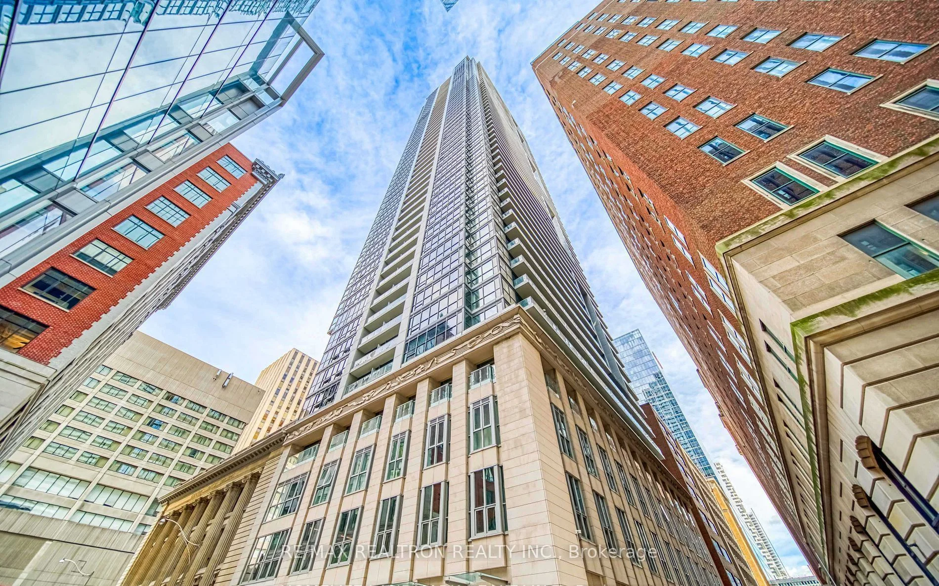 70 Temperance Street 311, Toronto C01, On M5h 0b1