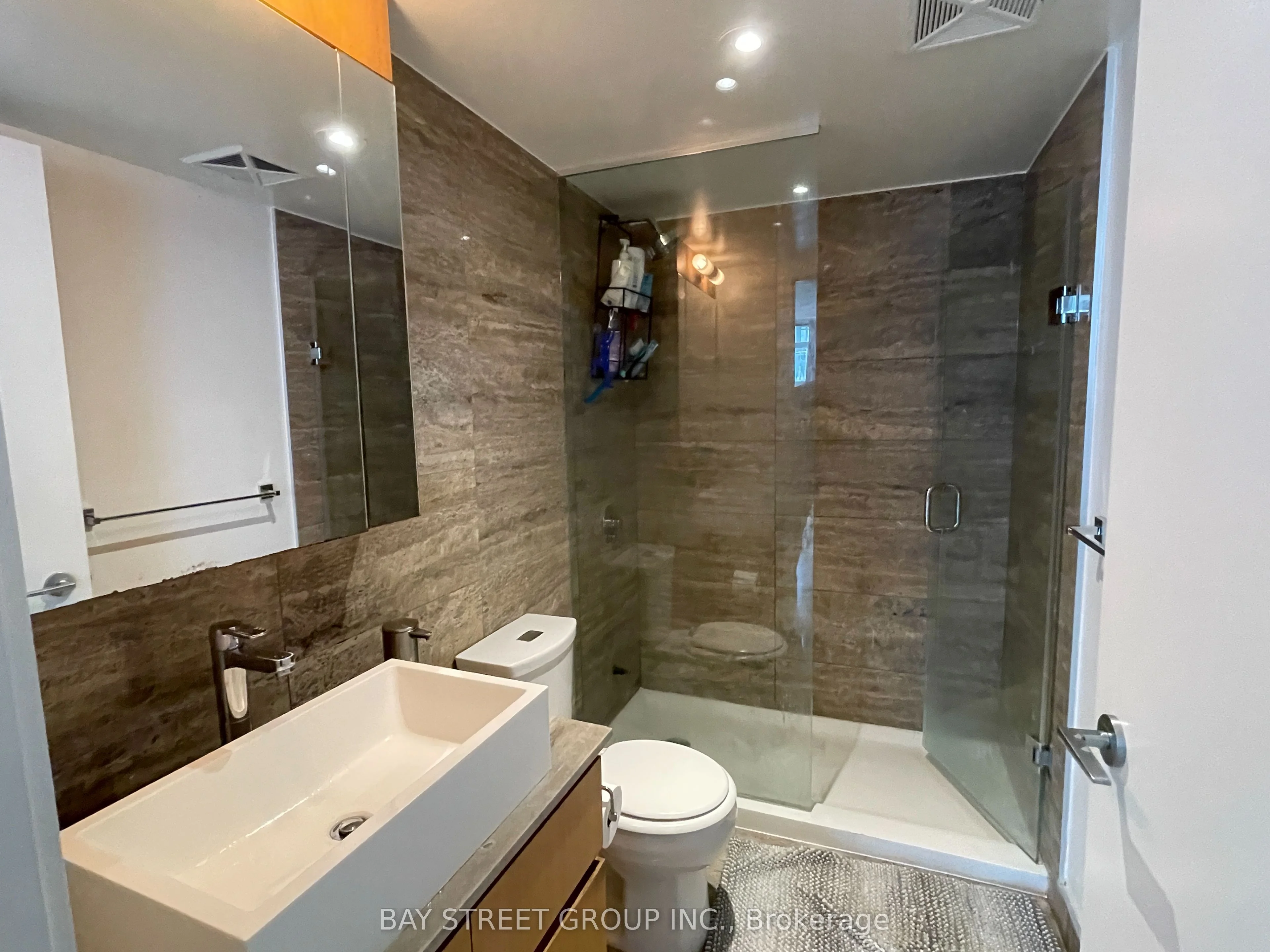 10 Capreol Court 915, Toronto C01, ON M5V 4B3