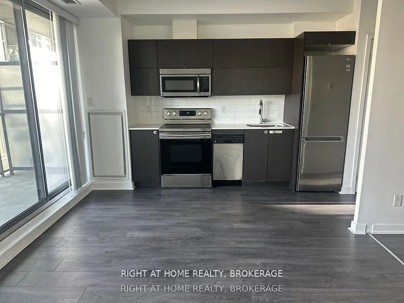 32 Camden Street 507, Toronto C01, On M5v 0g4