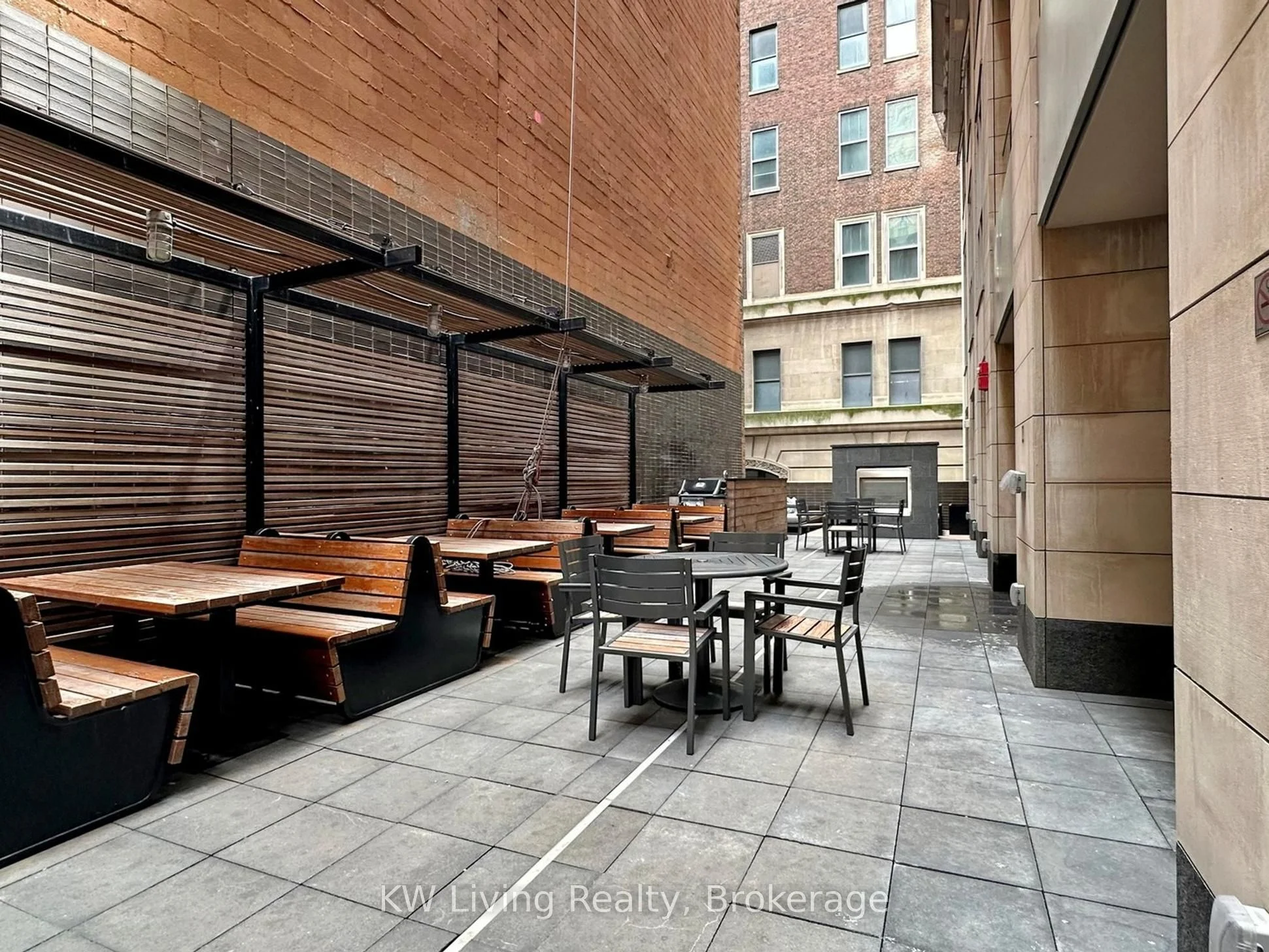 70 Temperance Street 3115, Toronto C01, ON M5H 4E8