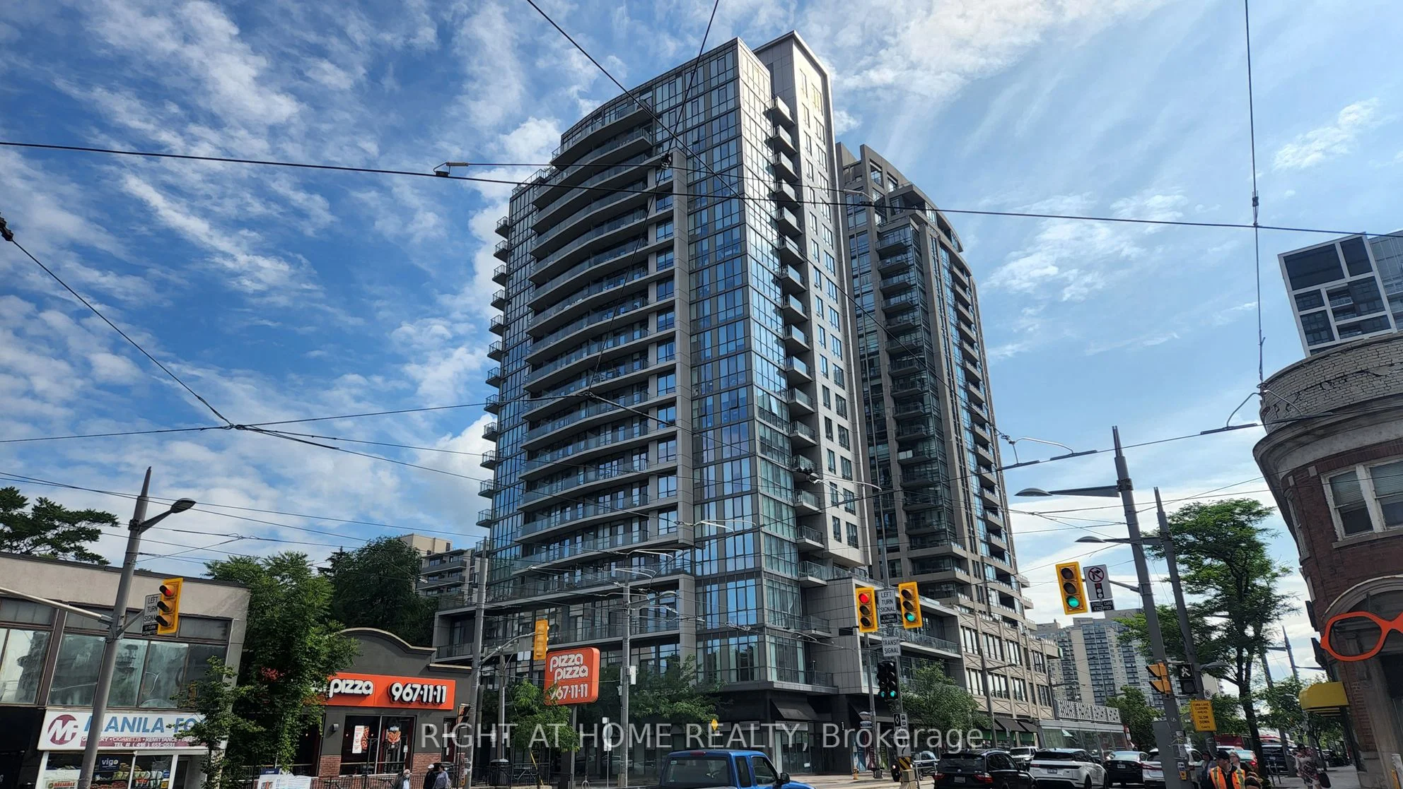Condo Apartment in Toronto