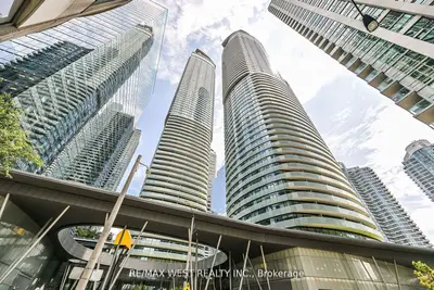 14 York Street 4707, Toronto C01, On M5j 0b1
