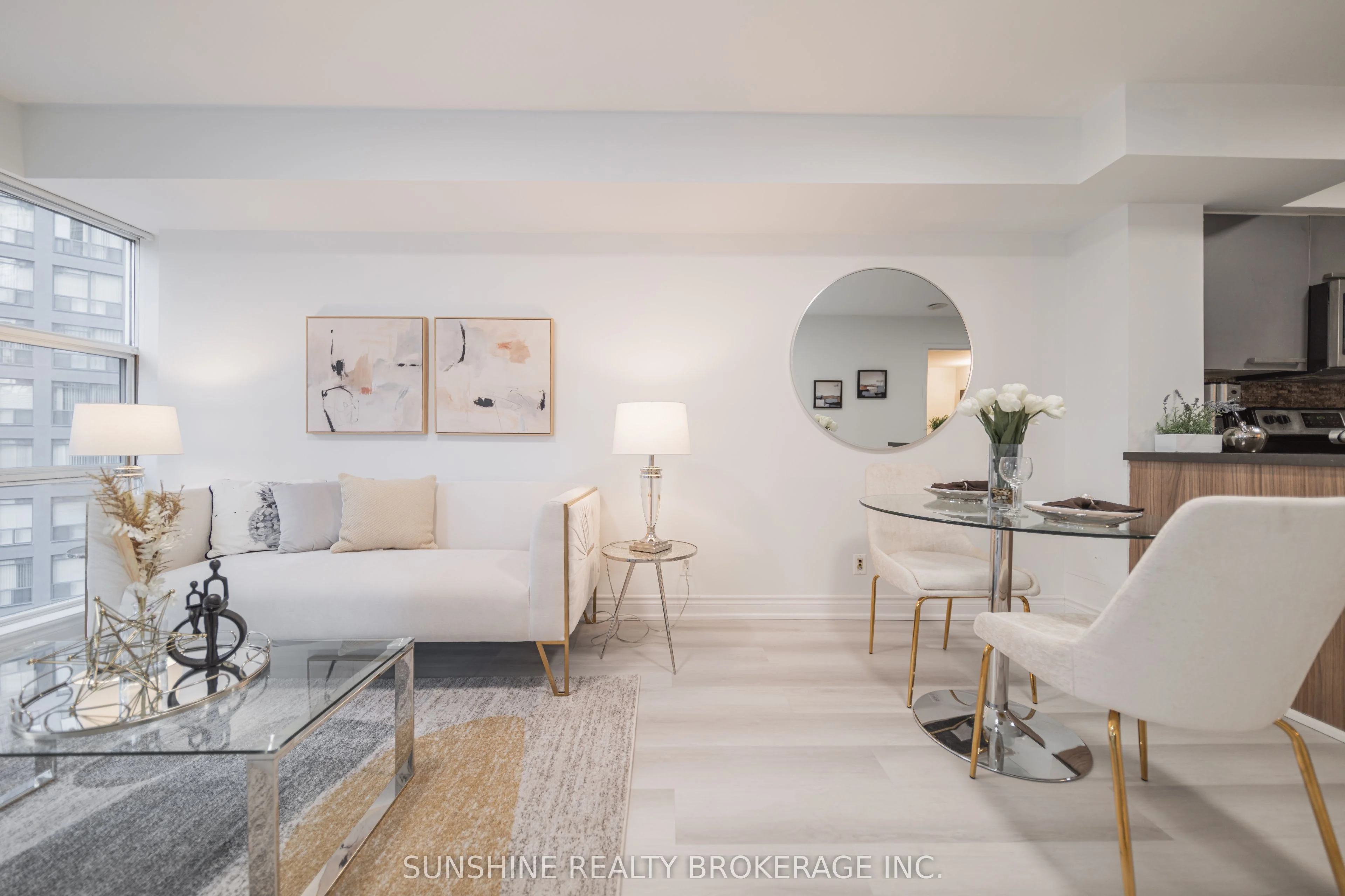 11 St Joseph Street 901, Toronto C01, On M4y 1j8