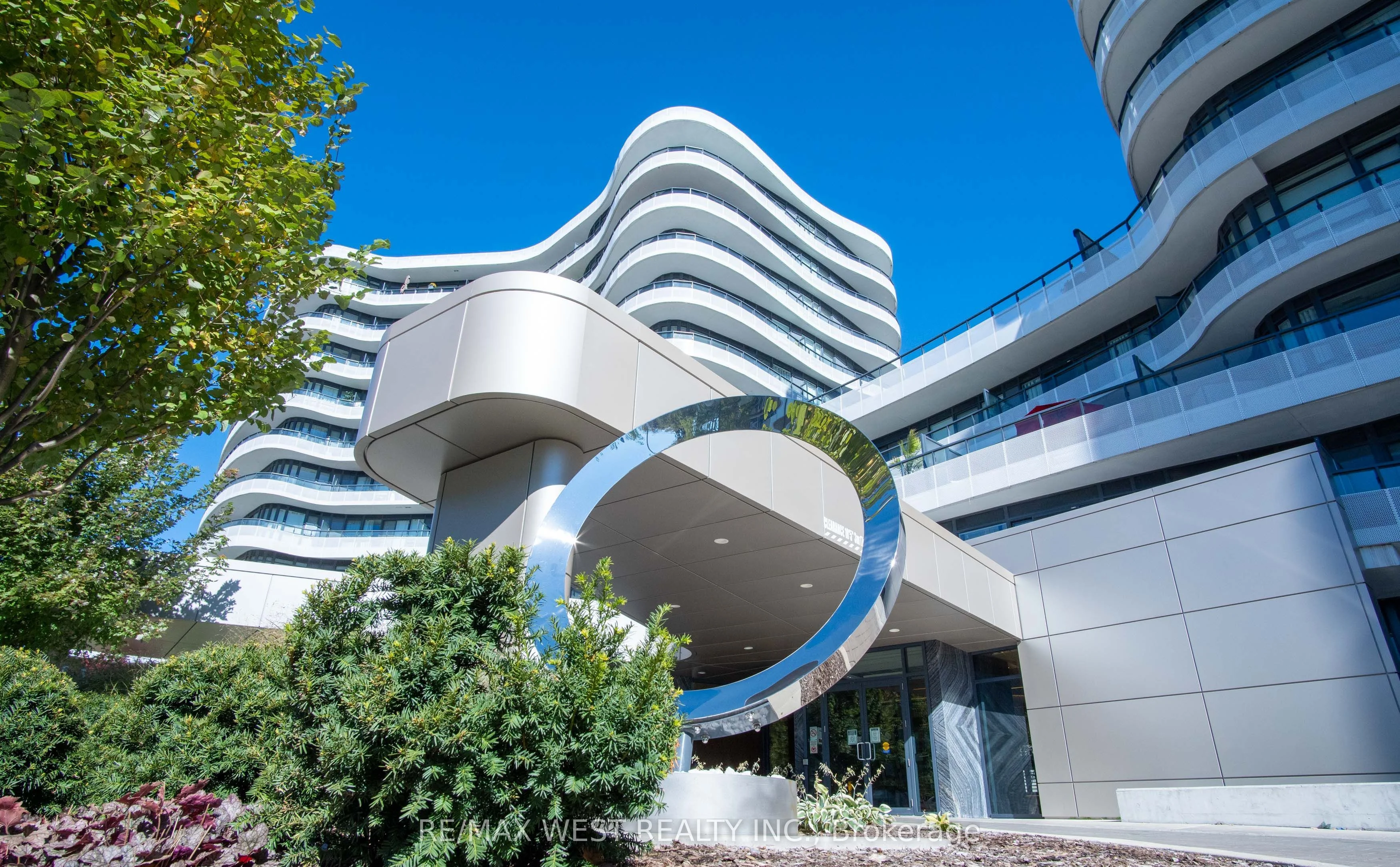 Common Element Condo in Toronto