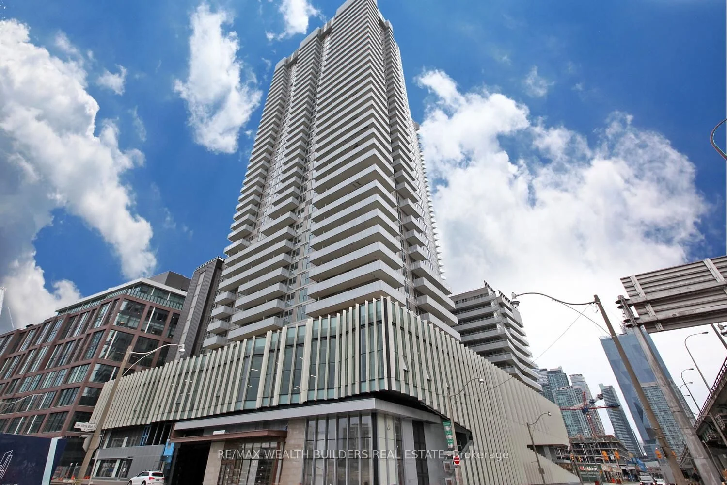 Condo Apartment in Toronto