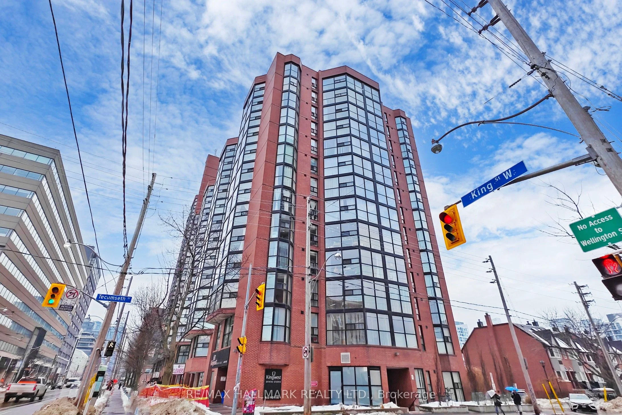 Condo Apartment in Toronto