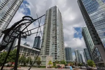 10 Navy Wharf Court 1203, Toronto C01, On M5v 3v2
