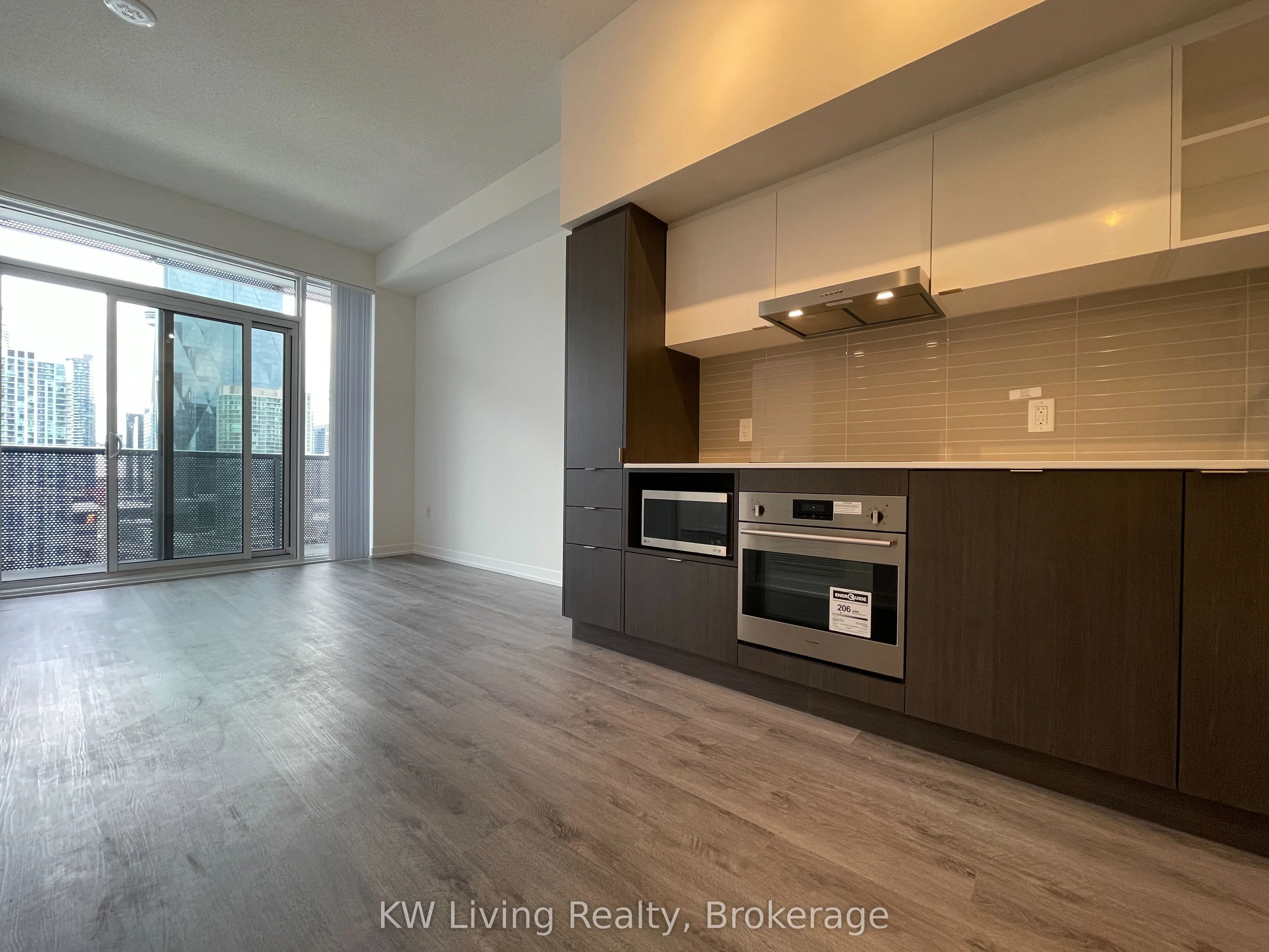 138 Downes Street 2212, Toronto C08, ON M5E 0E4