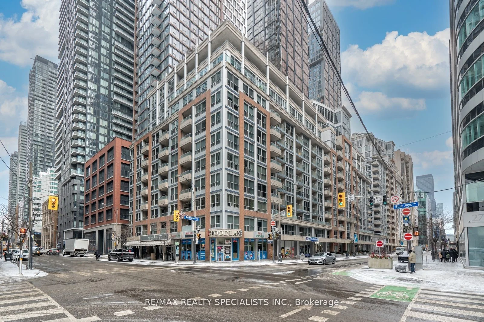 250 Wellington Street W 428, Toronto C01, On M5v 2v4