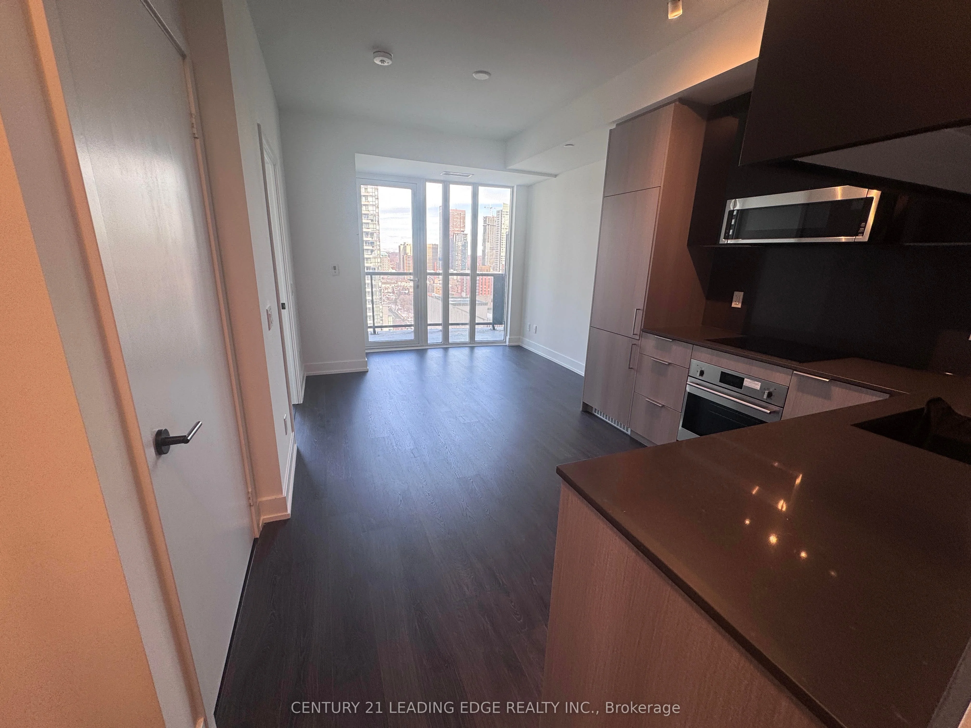 308 Jarvis Street 2407, Toronto C08, On M5a 2p2