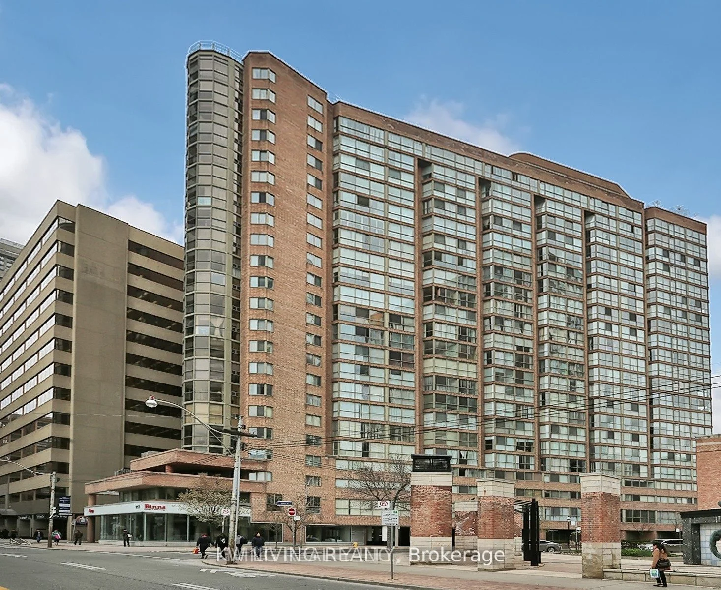 1055 Bay Street 2216, Toronto C01, On M5s 3a3