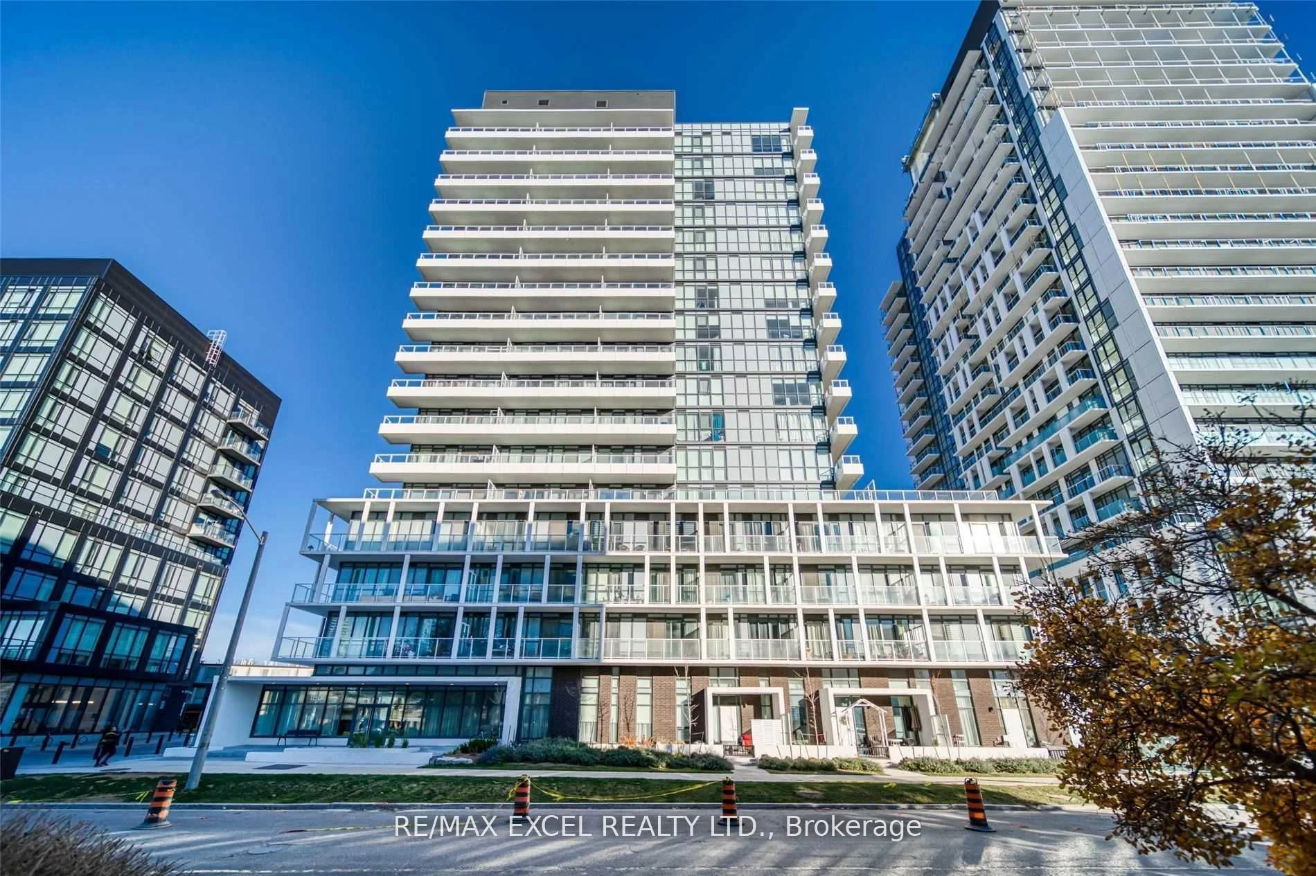 180 Fairview Mall Drive 807, Toronto C15, On M2j 4t1