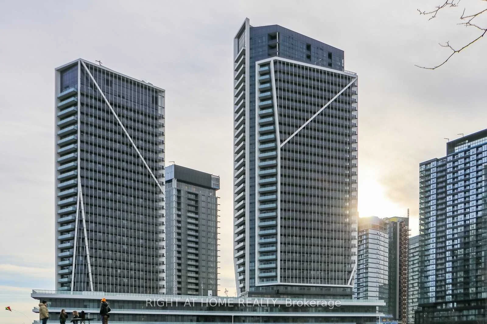 50 Ordnance Street 2810, Toronto C01, On M6k 0c9
