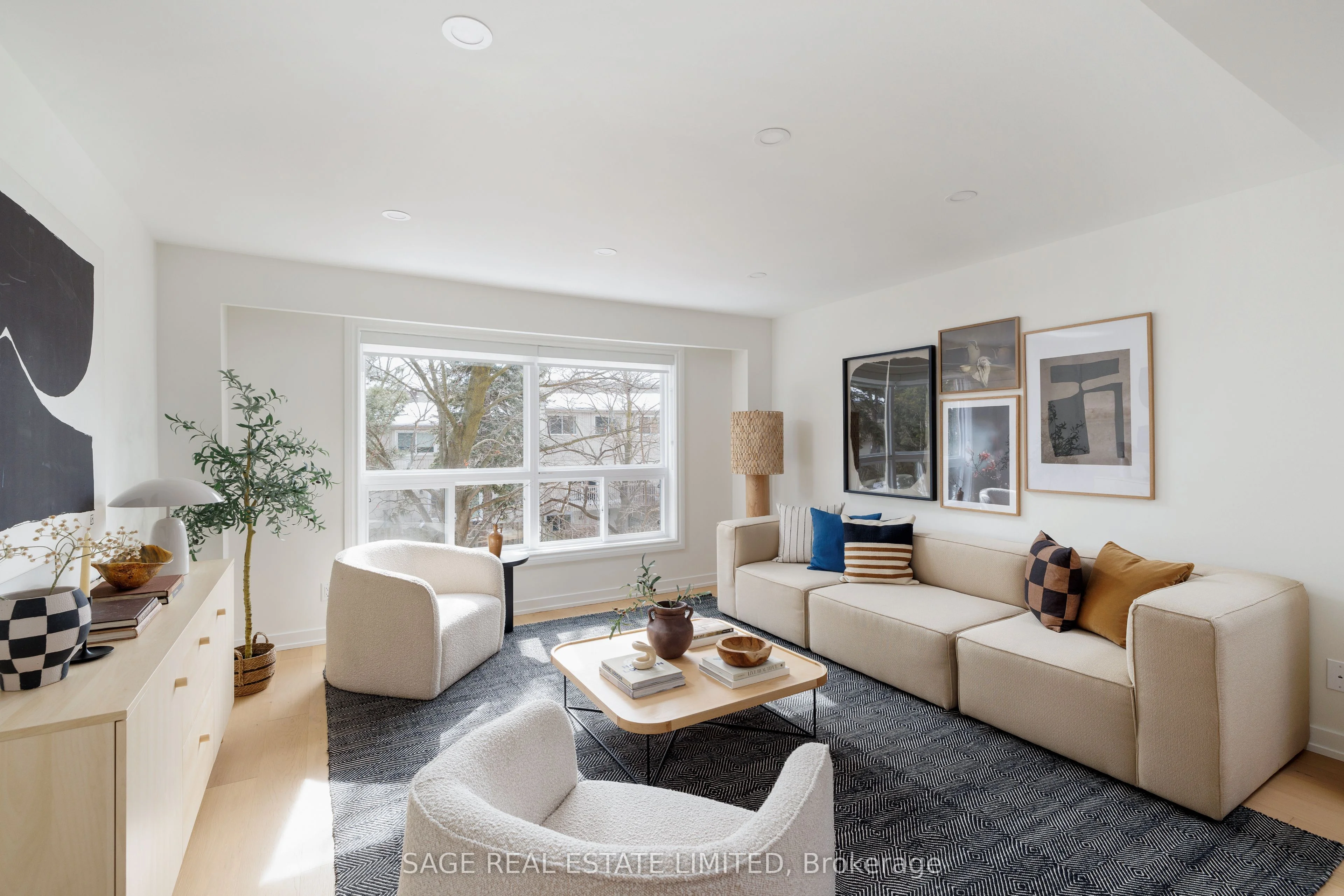 Condo Townhouse in Toronto