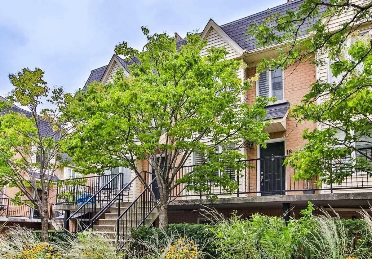 208 Niagara Street Th 18, Toronto C01, On M6j 3w5