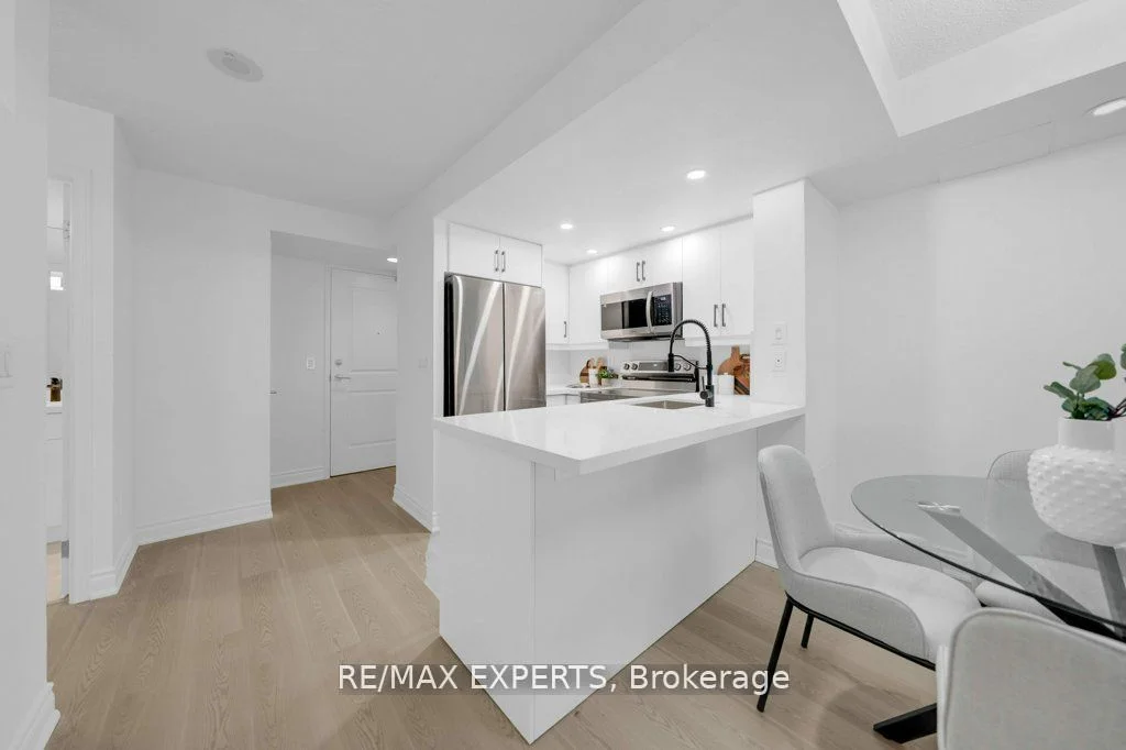65 E Liberty Street 818, Toronto C01, ON M6K 0B1