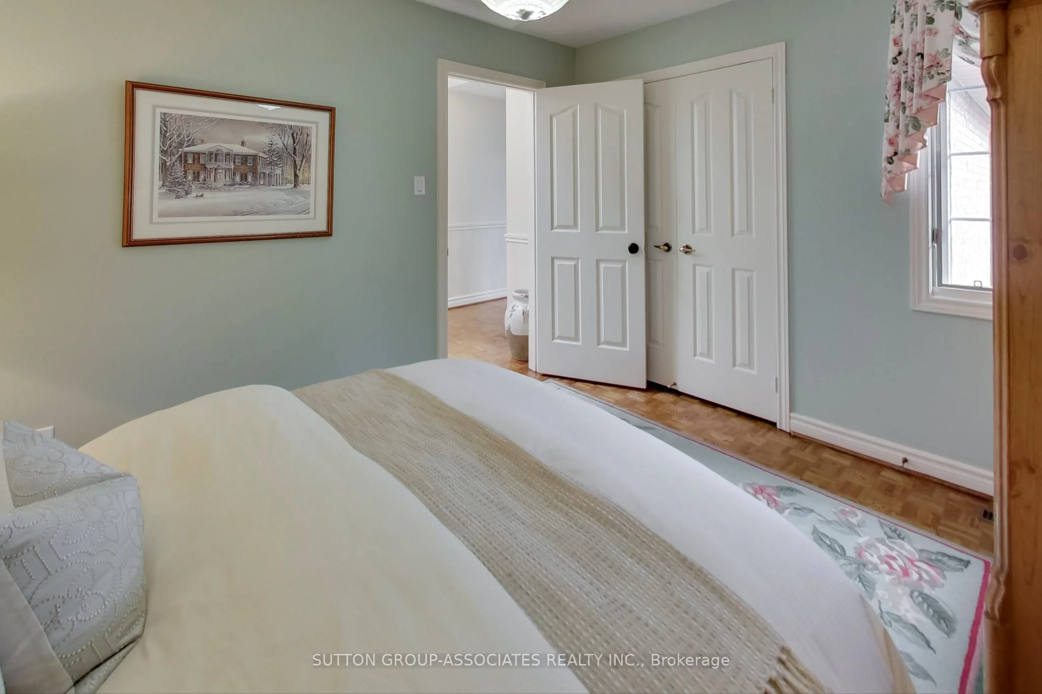 57 Helena Avenue, Toronto C02, ON M6G 2H3