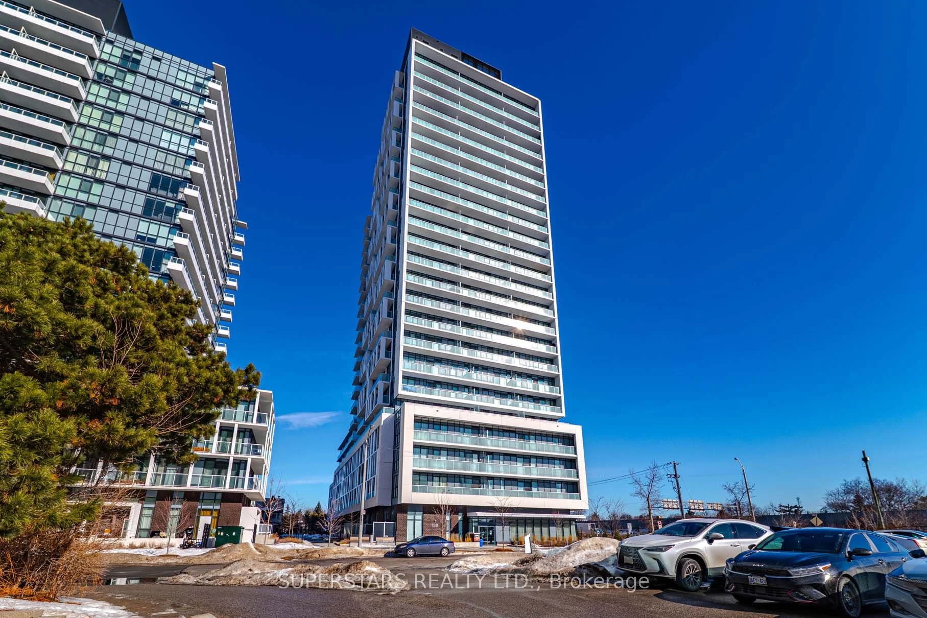 Condo Apartment in Toronto