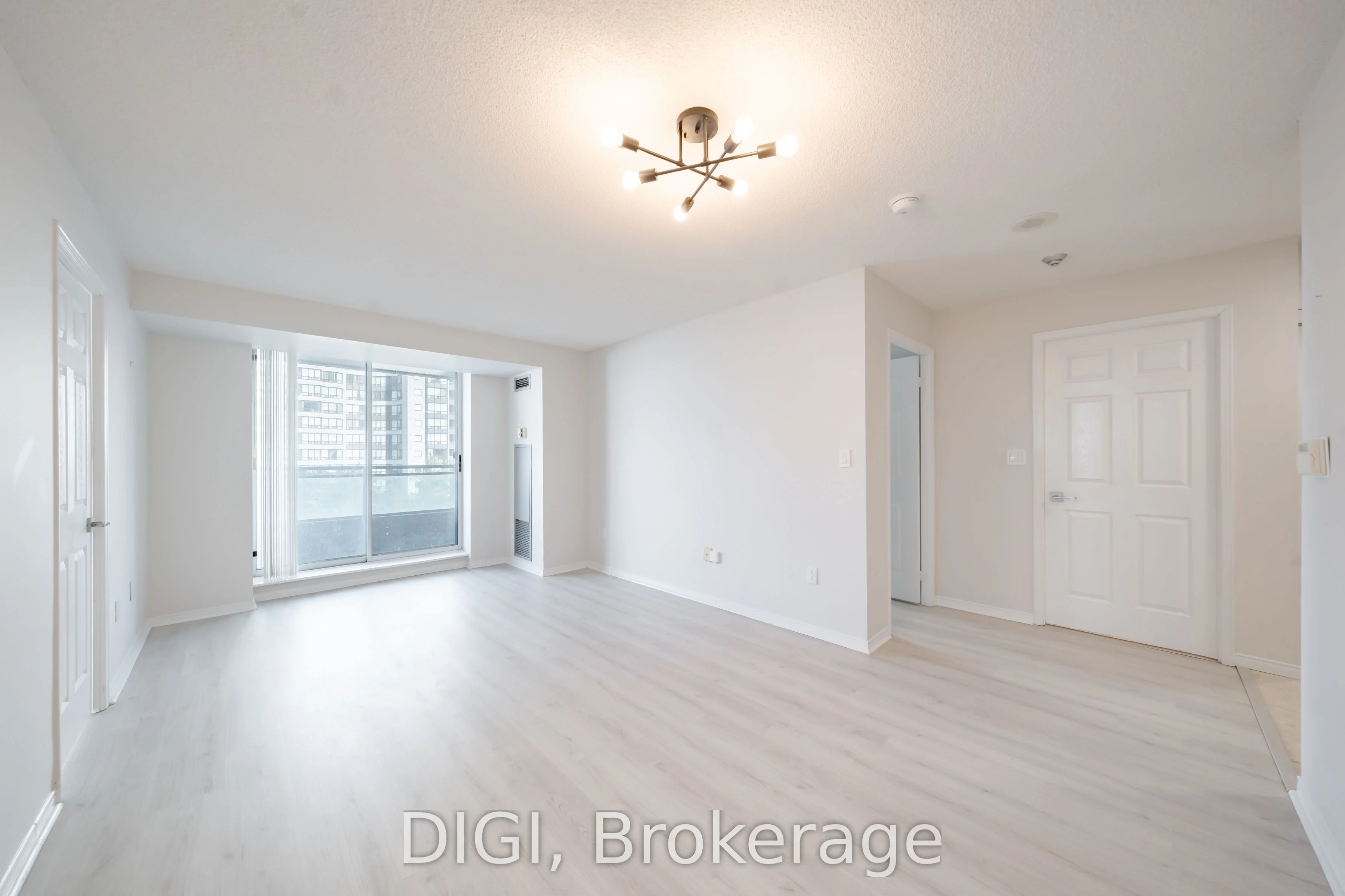 1 Pemberton Avenue 502, Toronto C14, On M2m 4l9