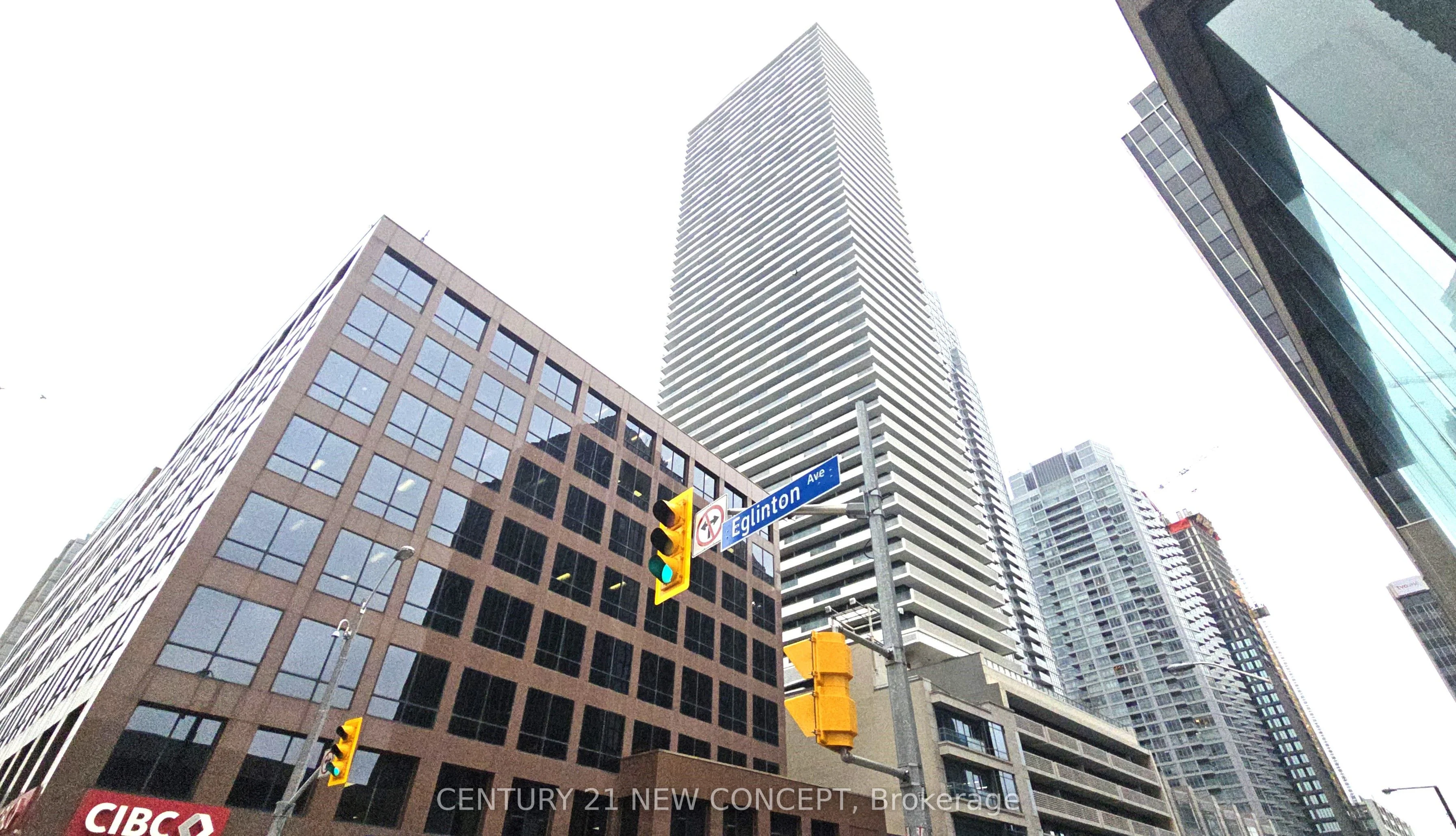 2221 Yonge Street 3602, Toronto C10, On M4s 0b8