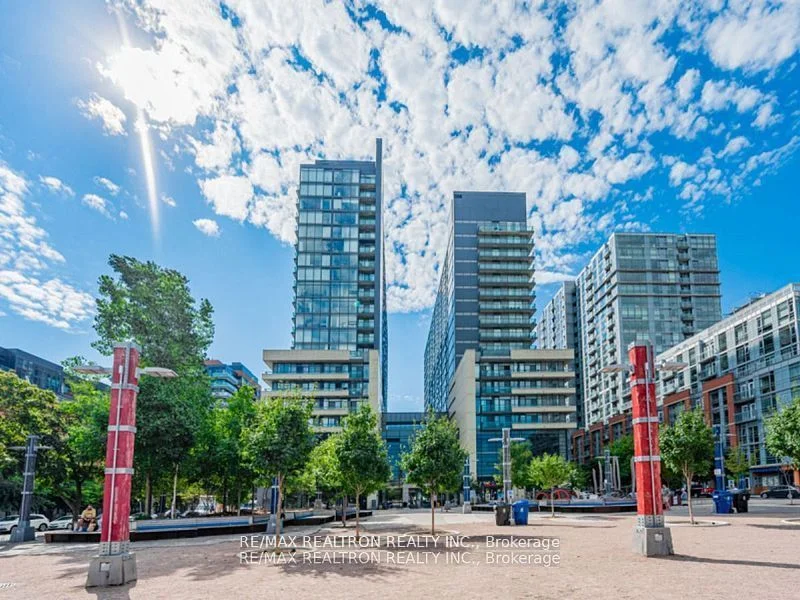 36 Lisgar Street 323, Toronto C01, On M6j 0c7