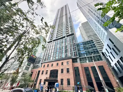 88 Blue Jays Way 1216, Toronto C01, On M5v 2g3