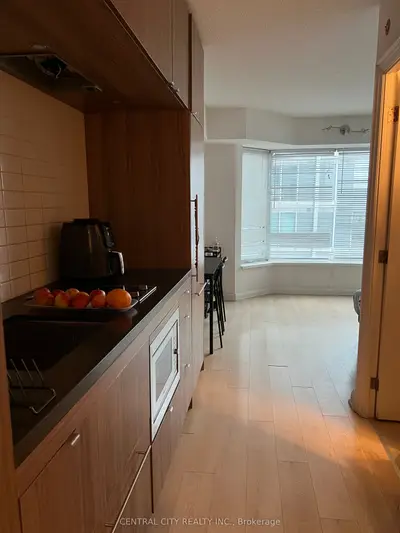 155 Yorkville Avenue 1813, Toronto C02, On M5r 1c4