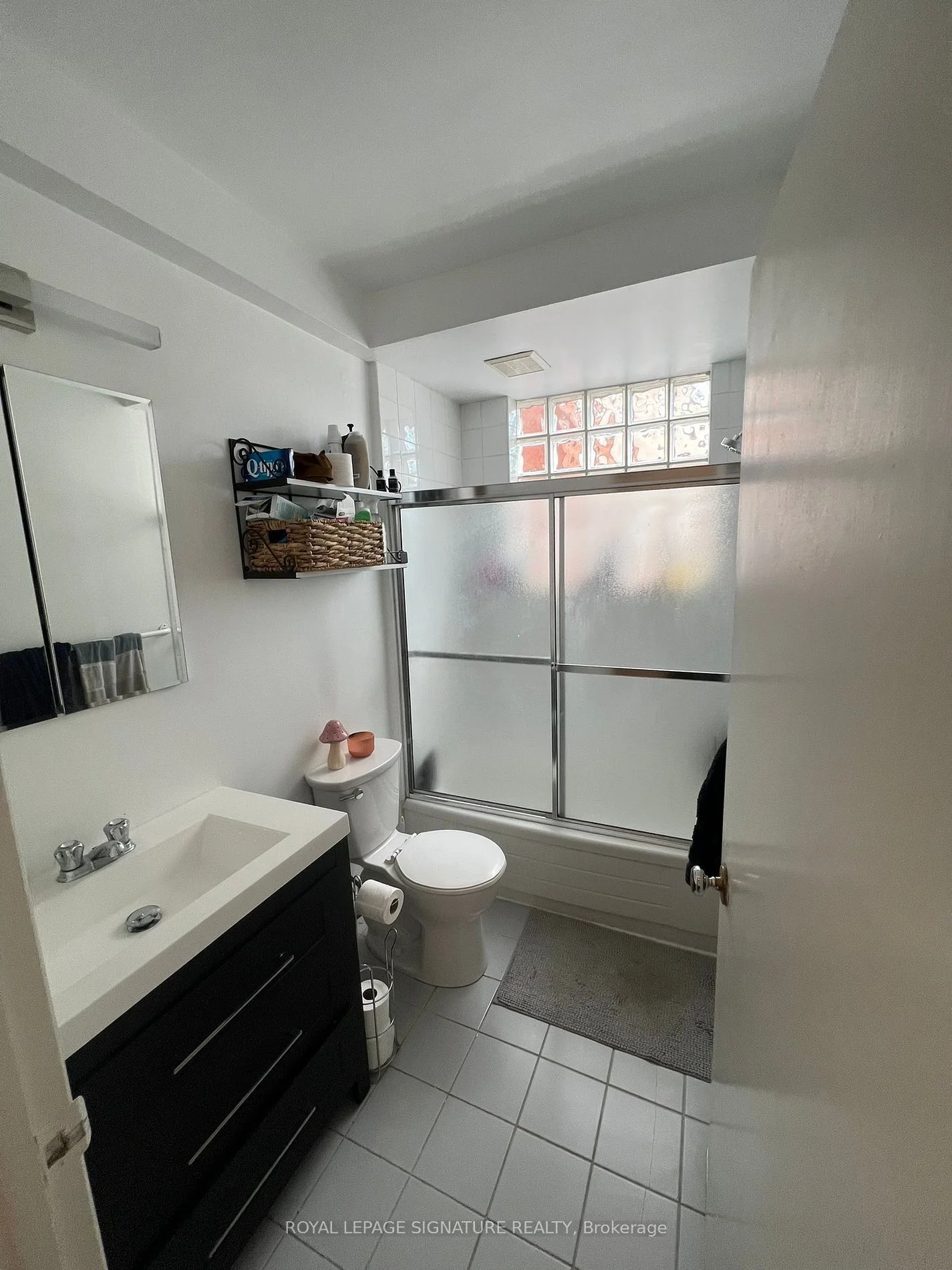 37 Lola Road Main Fl, Toronto C03, ON M5P 1E5