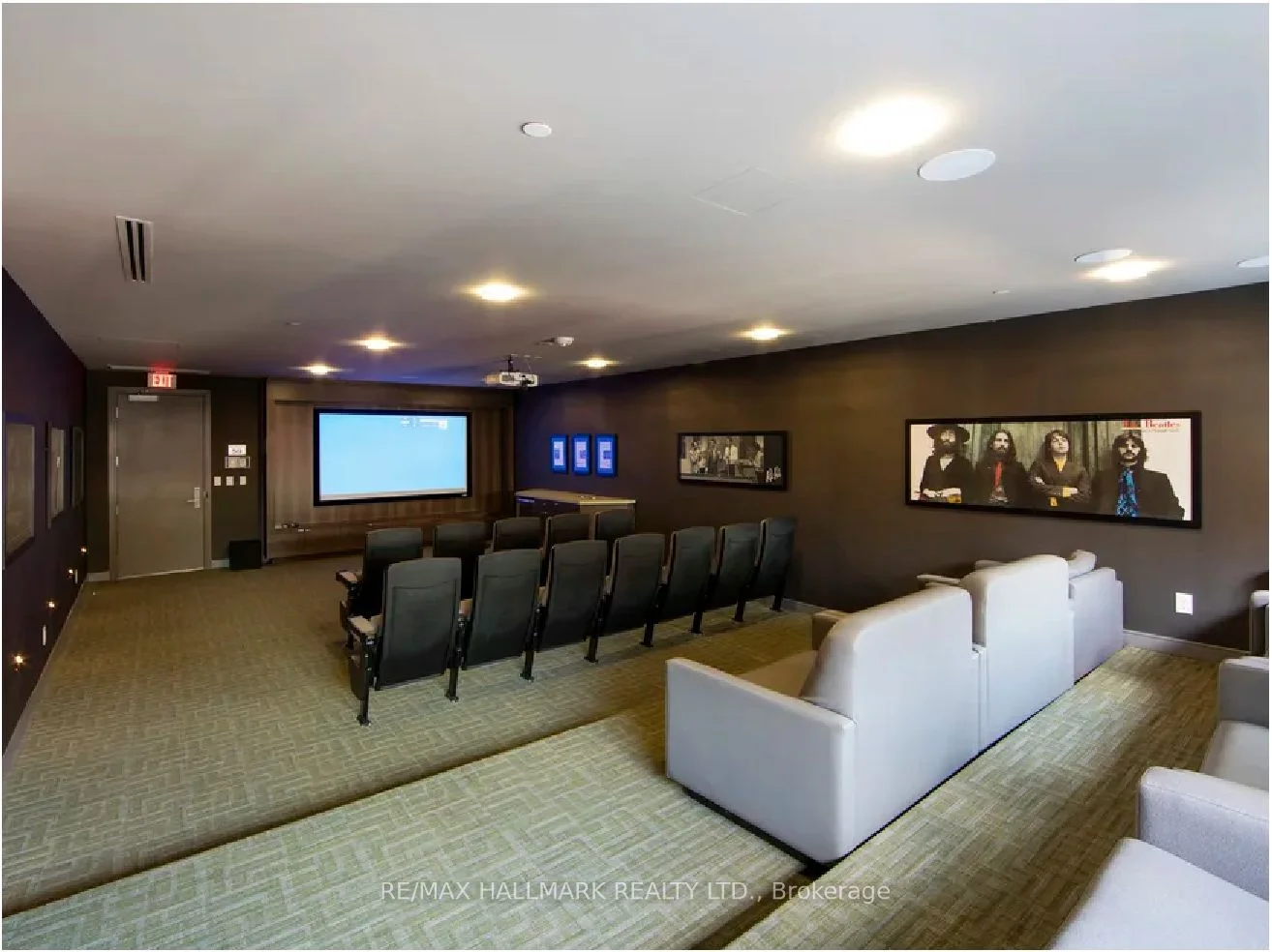 570 Bay Street 306, Toronto C01, ON M5G 2C5