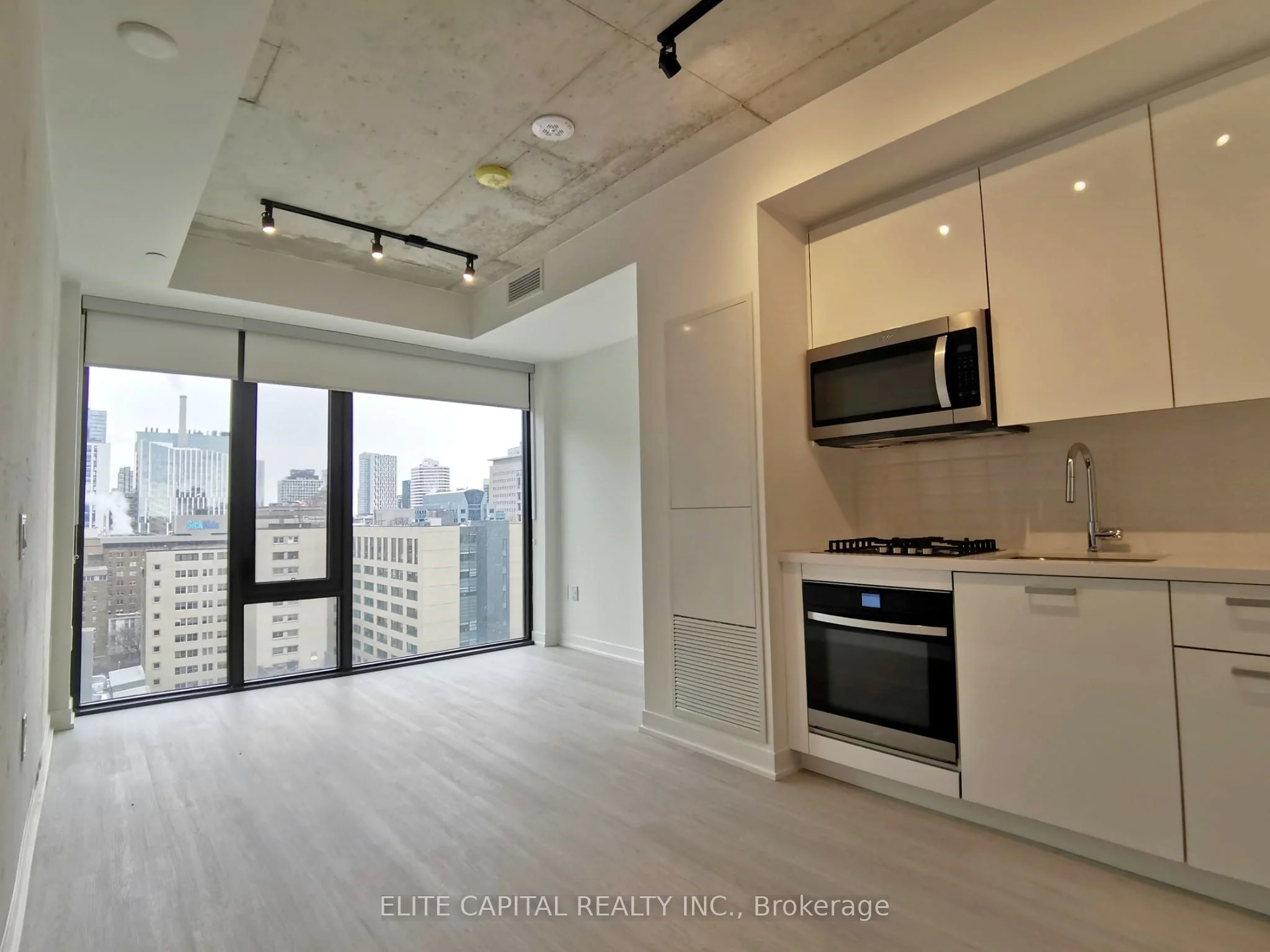 195 Mccaul Street 1509, Toronto C01, On M5t 0e5