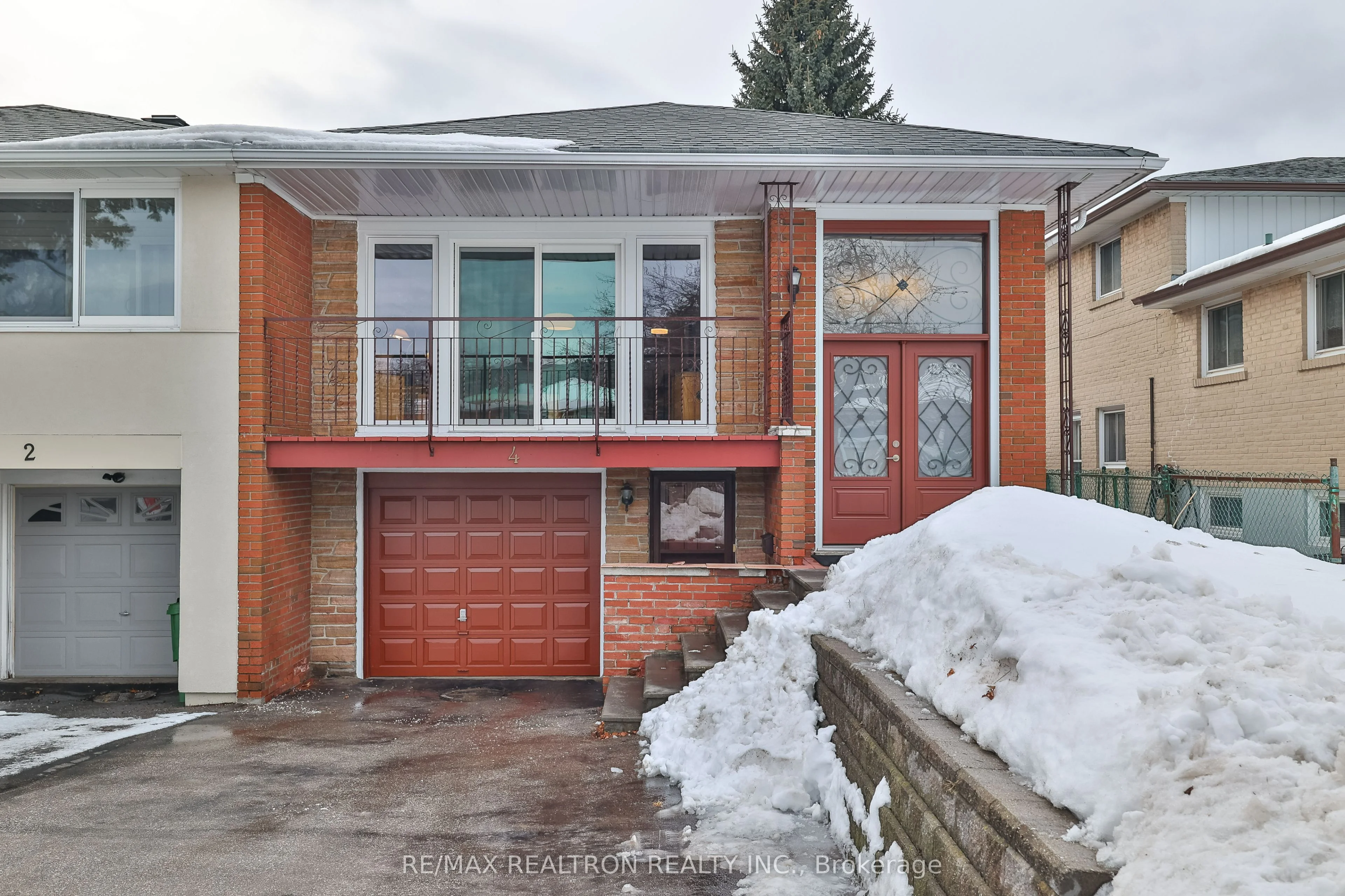 Semi-Detached in Toronto