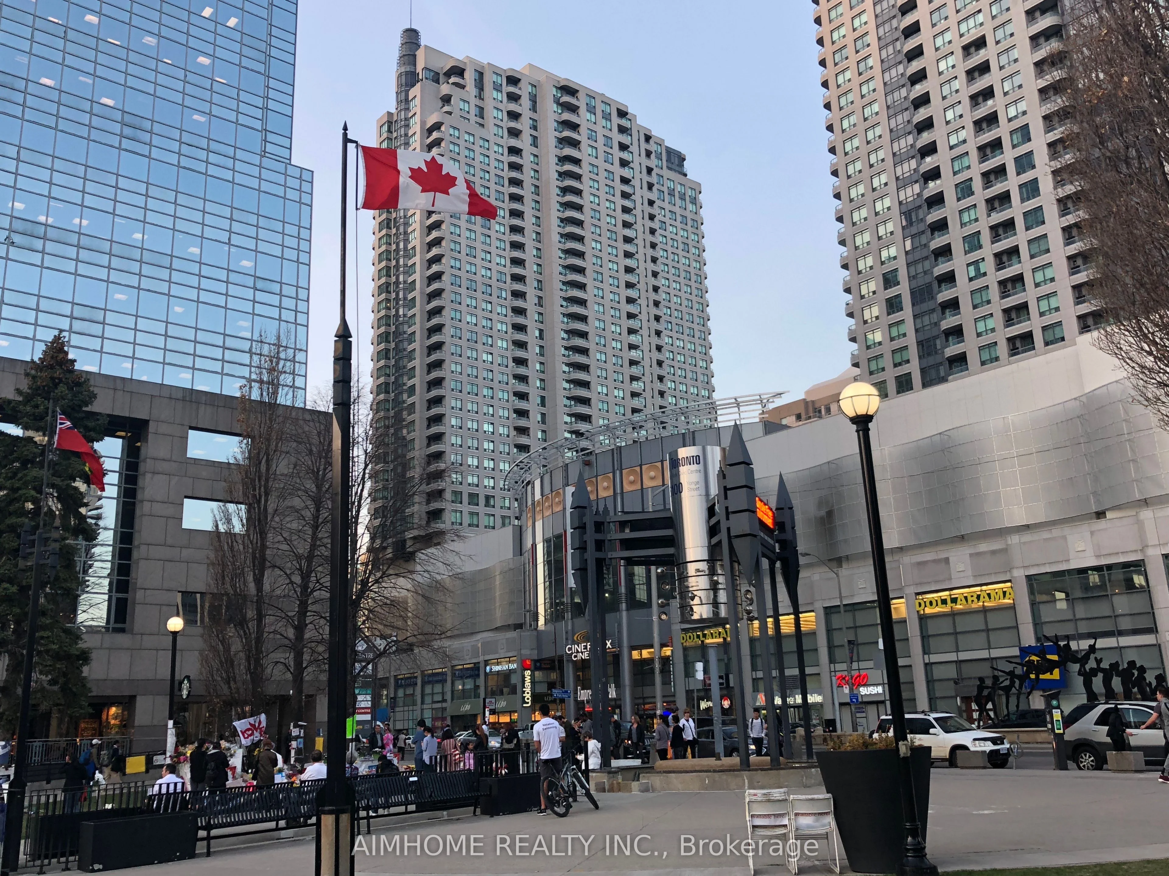 Condo Apartment in Toronto