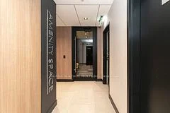 33 Isabella Street 1204, Toronto C08, On M4y 2p7