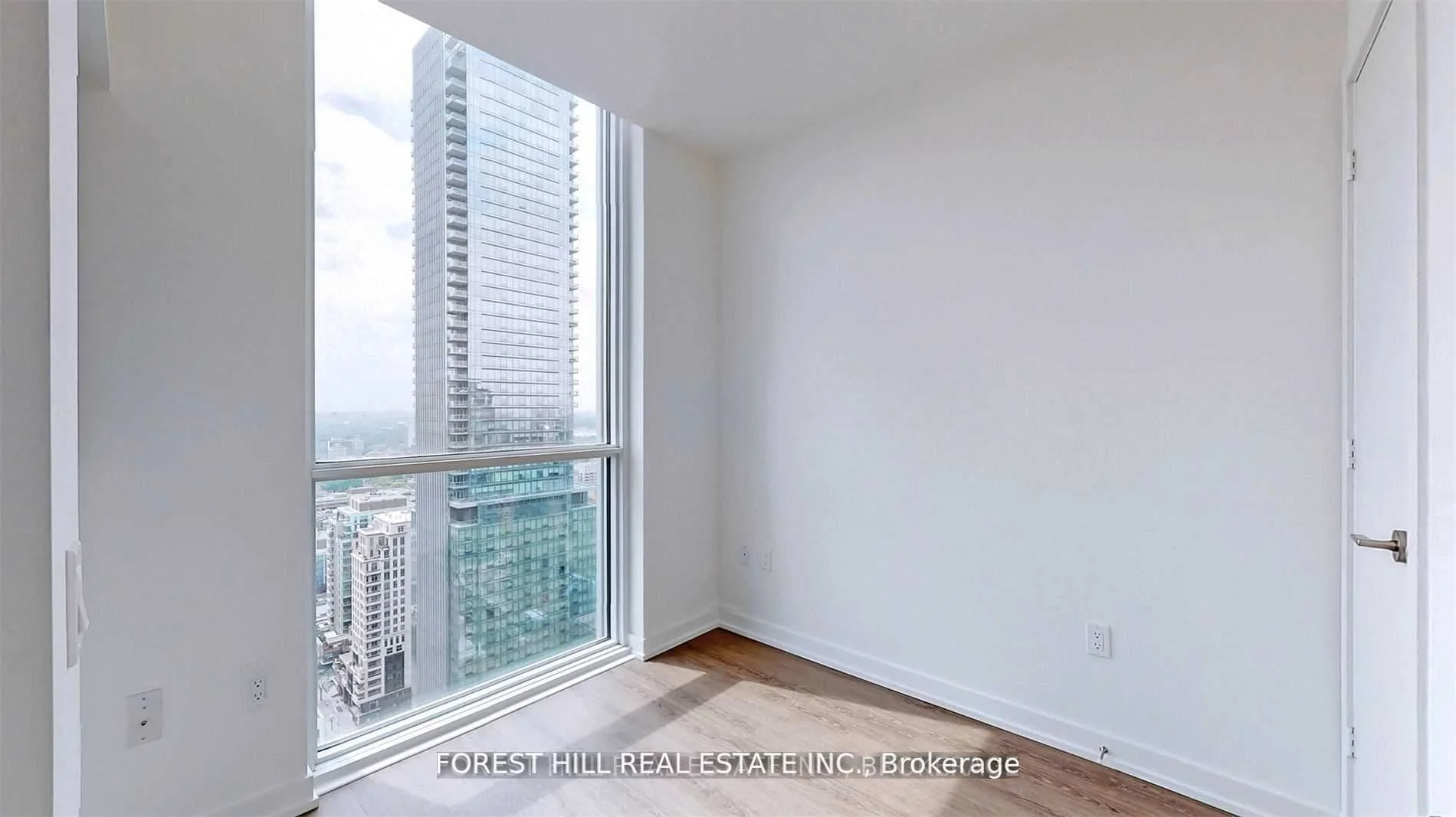 1 Yorkville Avenue 3202, Toronto C02, ON M4W 1L1