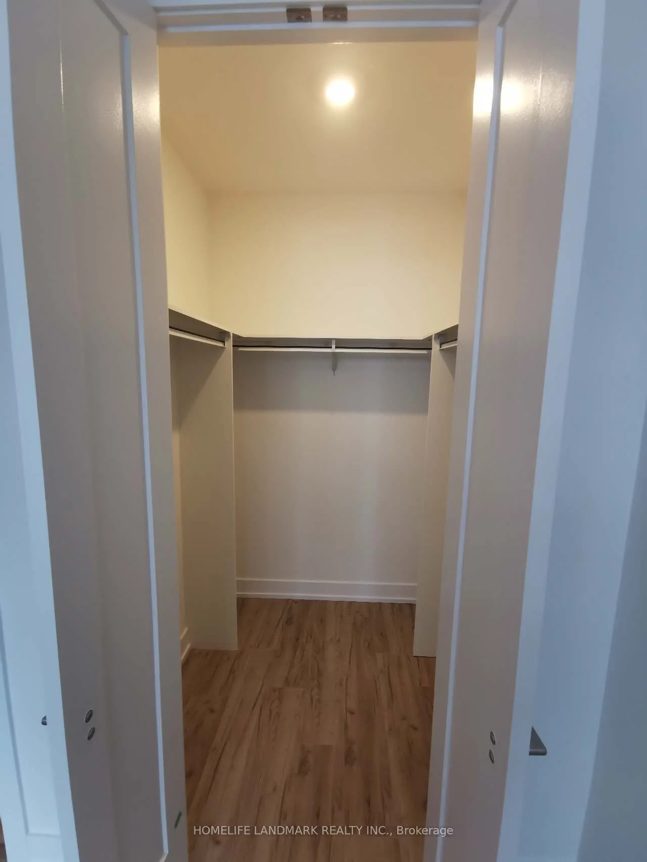 25 Adra Grado Way 502, Toronto C15, ON M2J 0H6