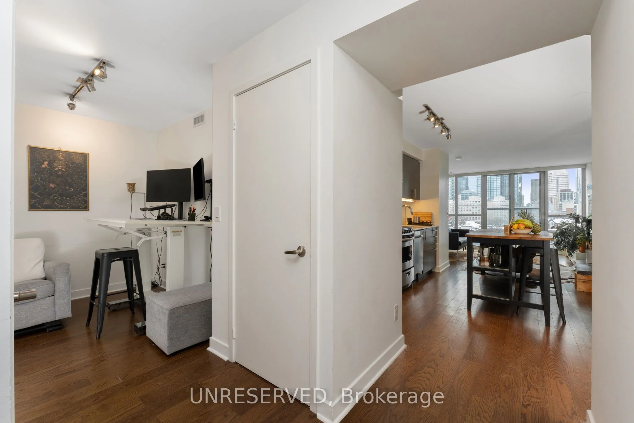 320 Richmond Street E 810, Toronto C08, On M5a 1p9