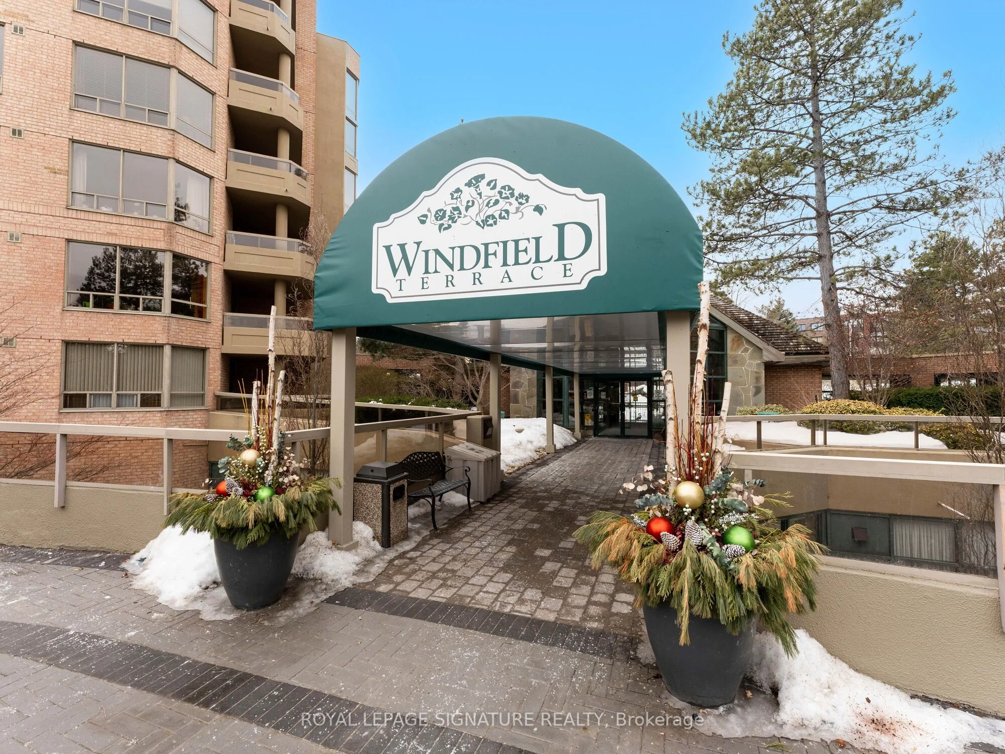 Condo Apartment in Toronto