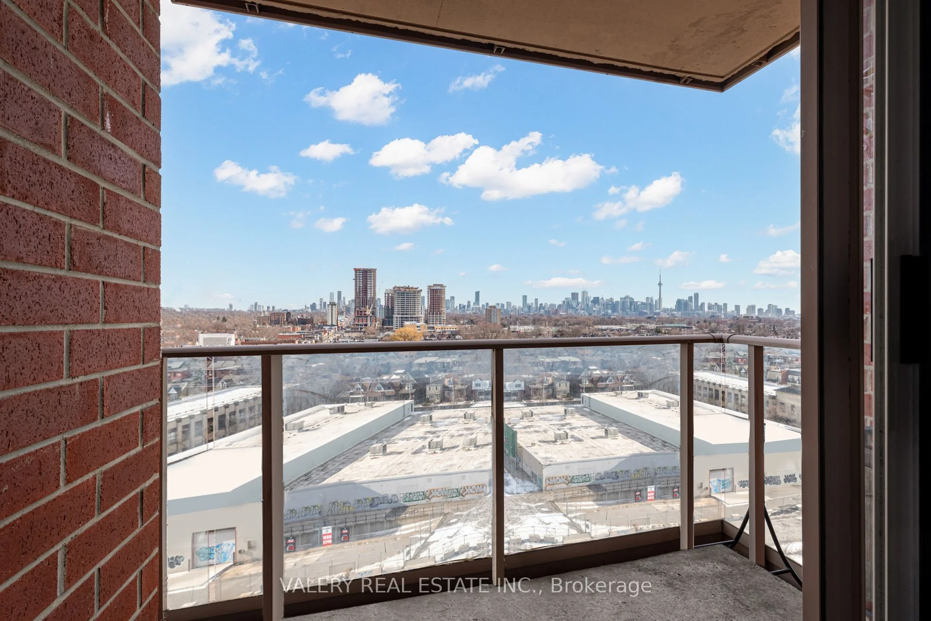 1369 Bloor Street W 1216, Toronto C01, On M6p 4j4