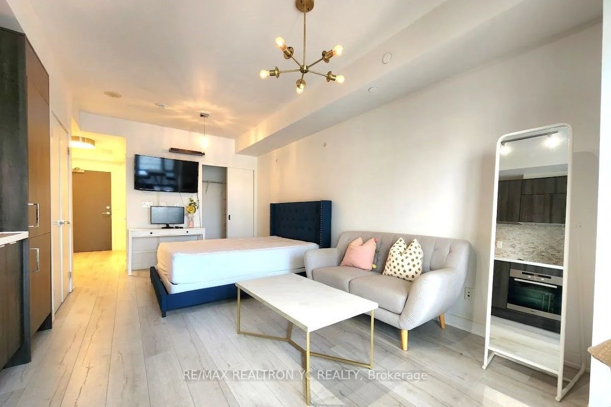 21 Widmer Street 1803, Toronto C01, On M5v 0b8