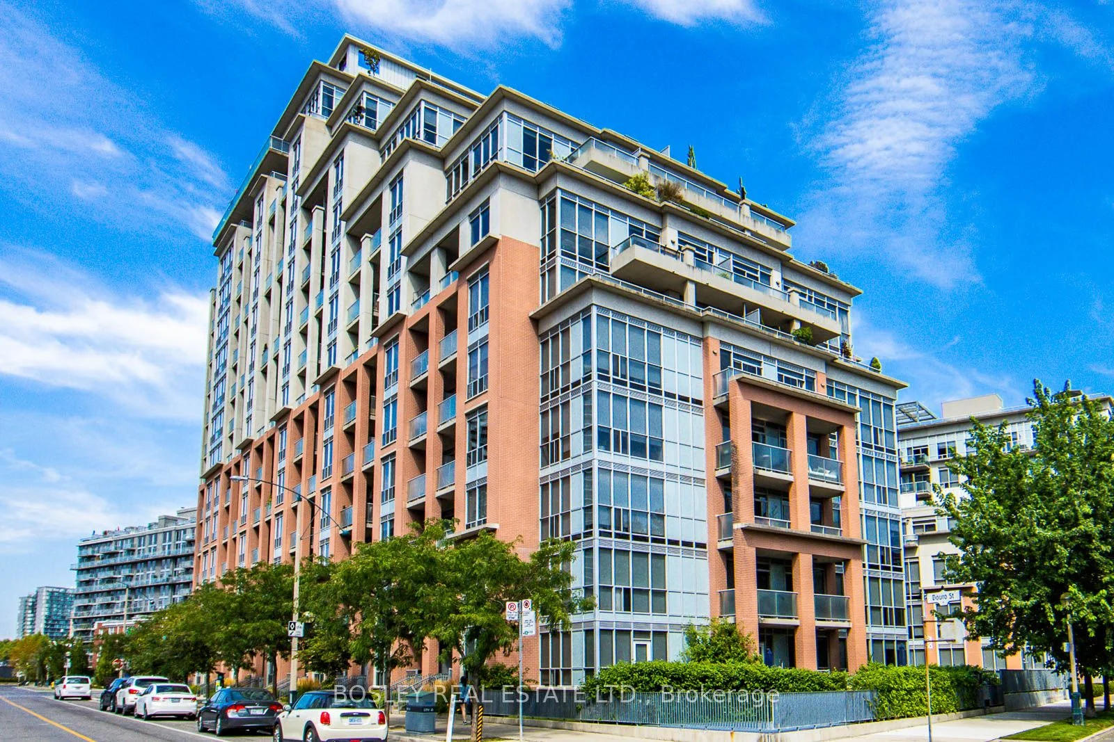 1 Shaw Street 729, Toronto C01, On M6k 0a1