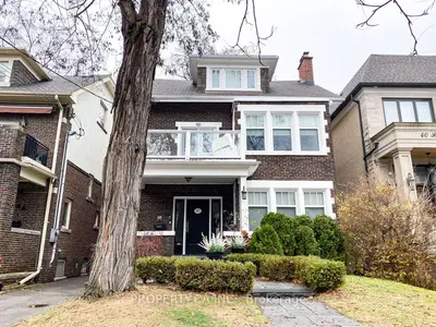 42 Heath Street W Lower, Toronto C02, On M4v 1t3