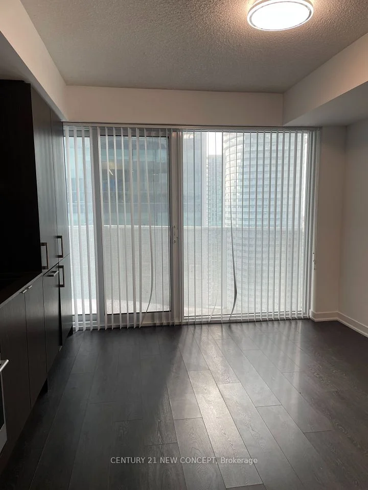 100 Harbour Street 2311, Toronto C01, ON M5J 0B5