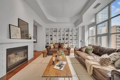 155 Dalhousie Street 523, Toronto C08, On M5b 2p7