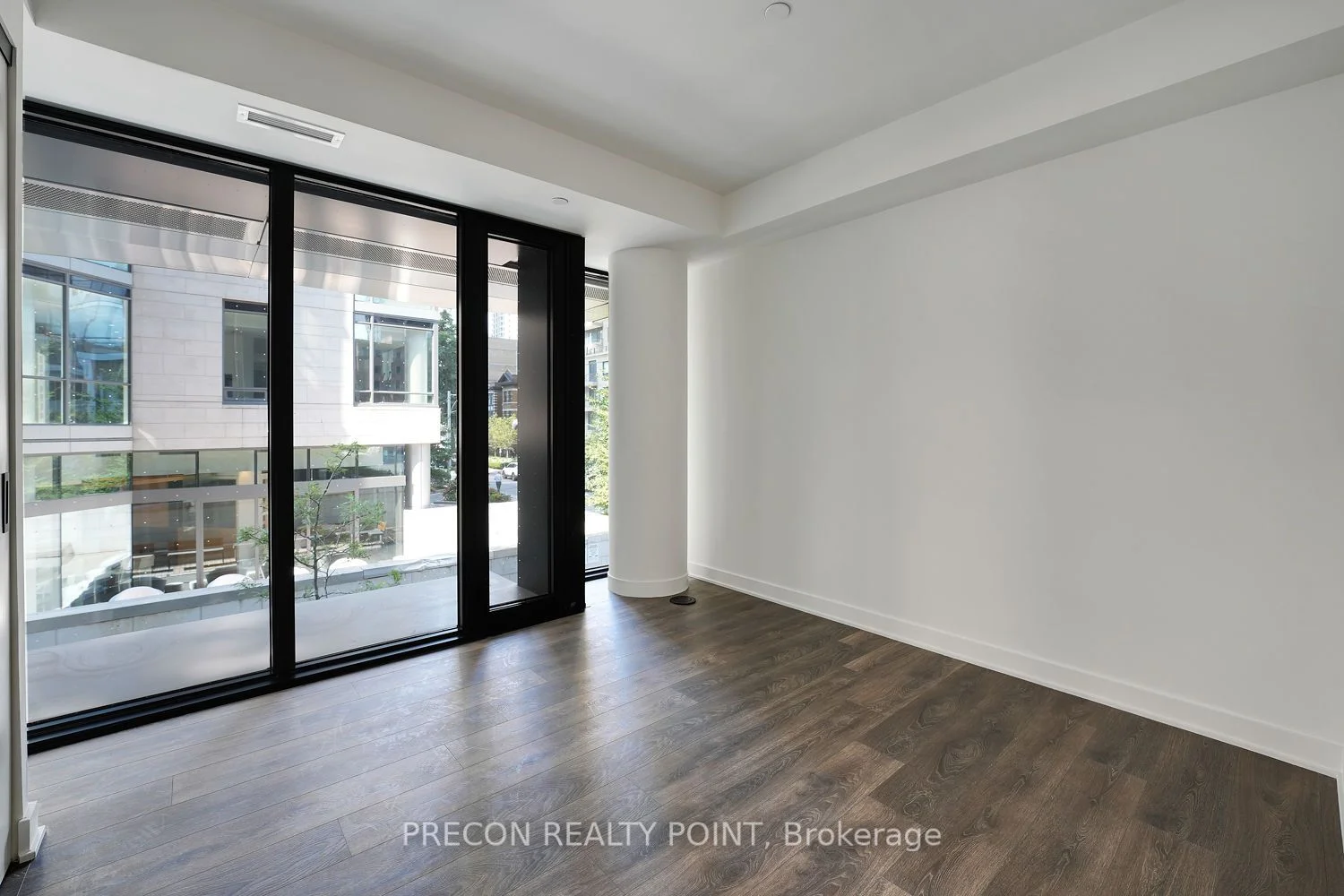 55 Charles Street E TH07, Toronto C08, ON M4Y 0J1