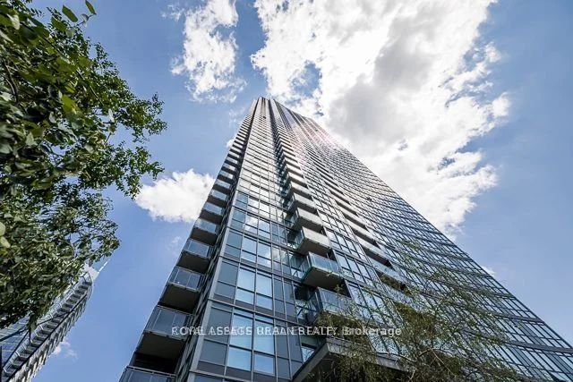 11 Brunel Court 709, Toronto C01, On M5v 3y3