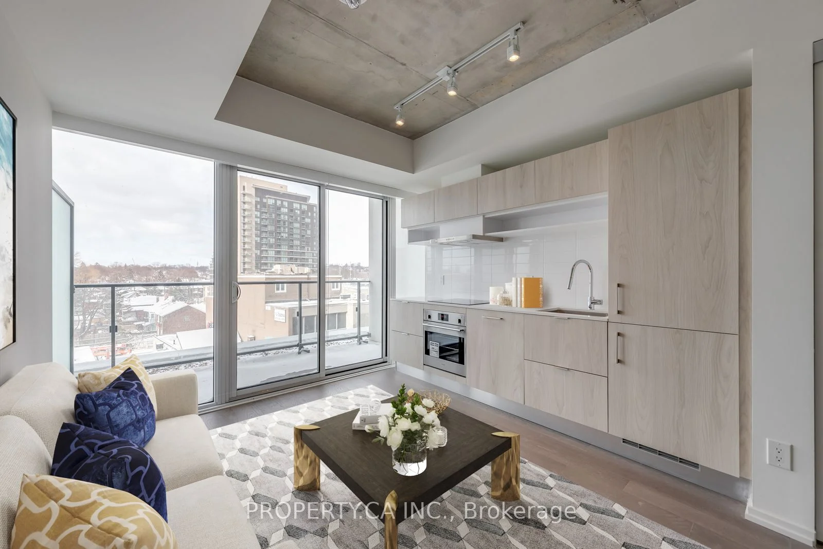 Condo Apartment in Toronto