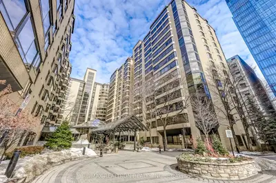 Condo Apartment in Toronto