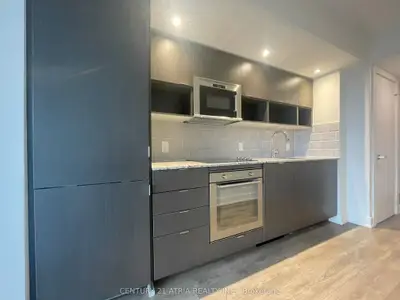 89 Mcgill Street 1107, Toronto C08, On M5b 0b1