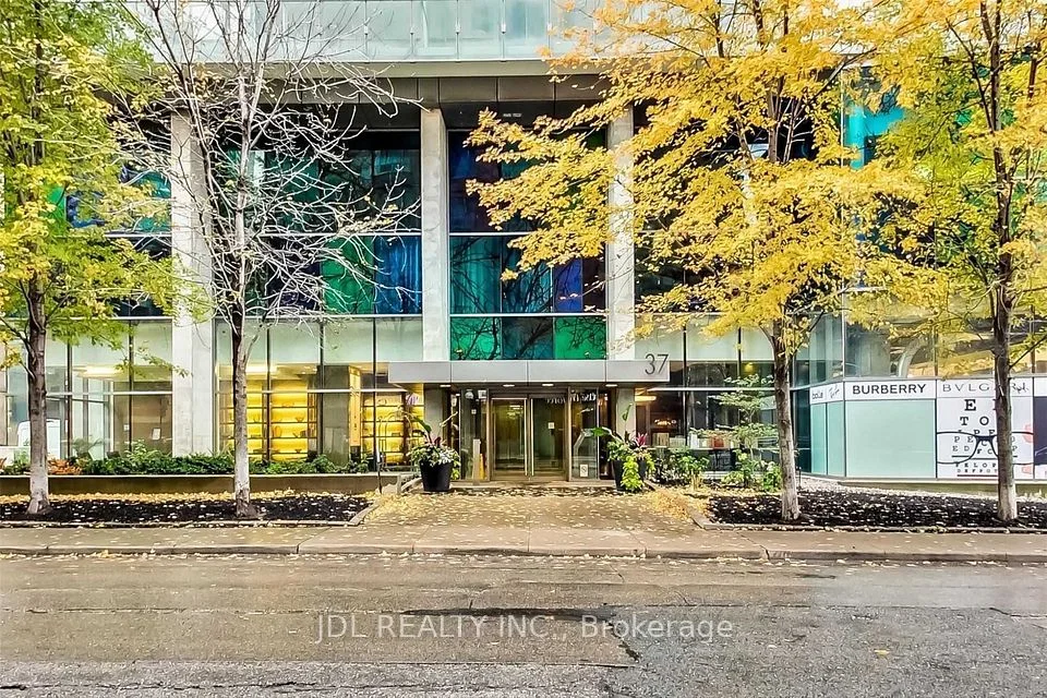 37 Grosvenor Street 2205, Toronto C01, ON M4Y 3G5