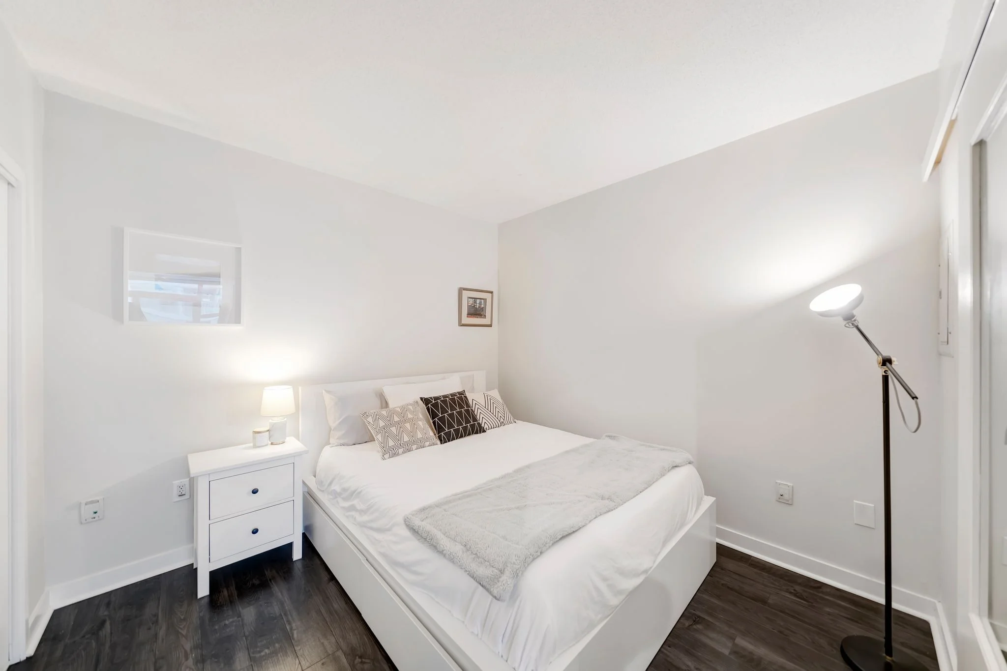 10 Navy Wharf Court 805, Toronto C01, ON M5V 3V2